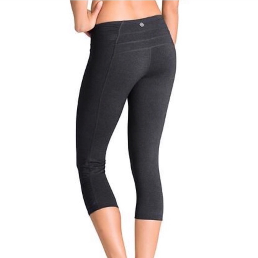 Athleta Odyssey Balance Capri Dark Gray